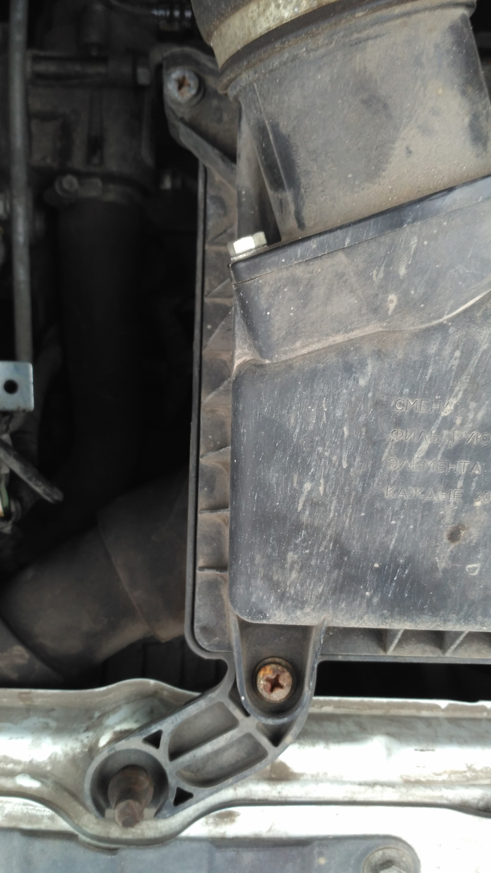 39988 км. Ржавеет Лада Гранта #1 — Lada Гранта лифтбек, 1,6 л, 2015 ...