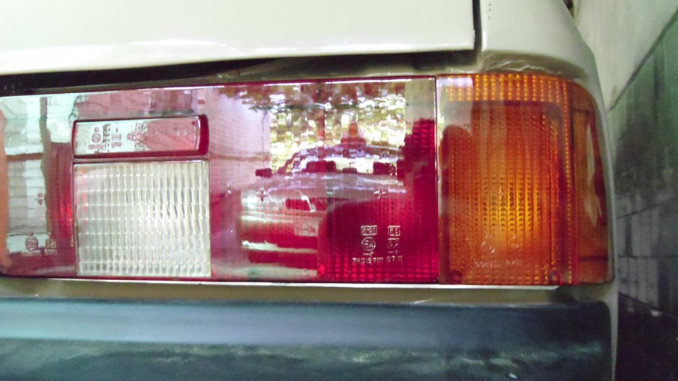 задние фонари м 2141. мазда фамилия и мазда 323 задний левый фонарь 1998 года хэтчбек. восстановление задних фонарей. фонари задние на верну 2006 г. ремонт восстановление задних фонарей.