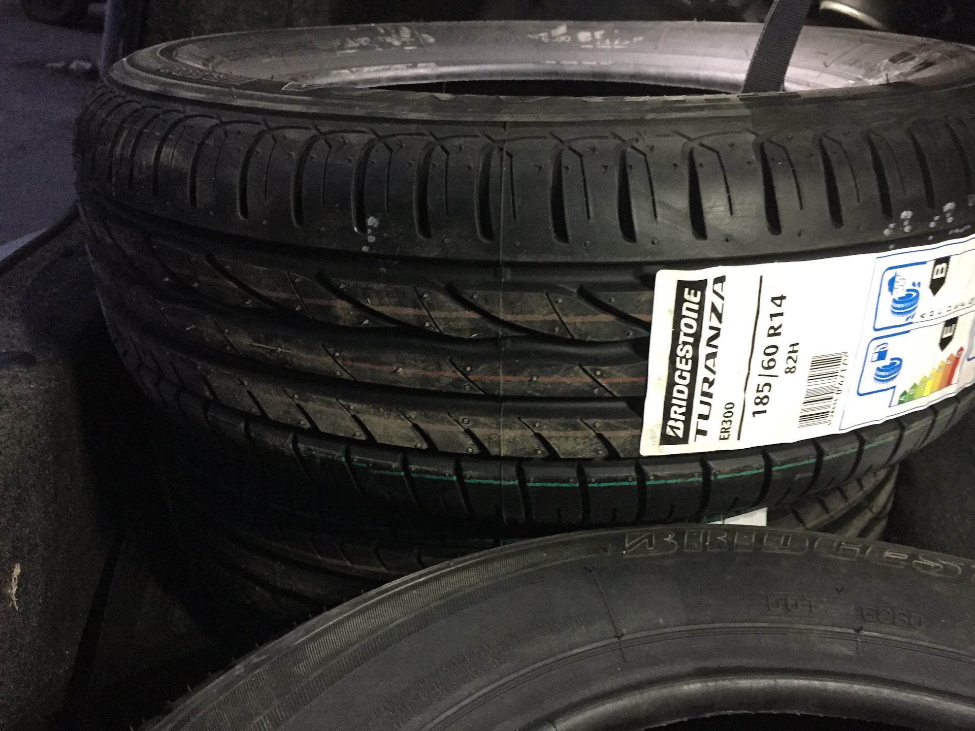 Купить летние шины в иваново. Turanza t001 185/60 r14. Bridgestone Turanza t001 185/60 r14. Bridgestone Turanza t001 185/60 r14 82h. 185/60 R14 лето drive2.