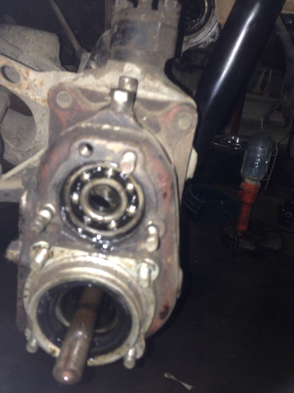 Купил новые крестовины ! Амортизаторы от шнивы вперед .Тормозные шланги ...