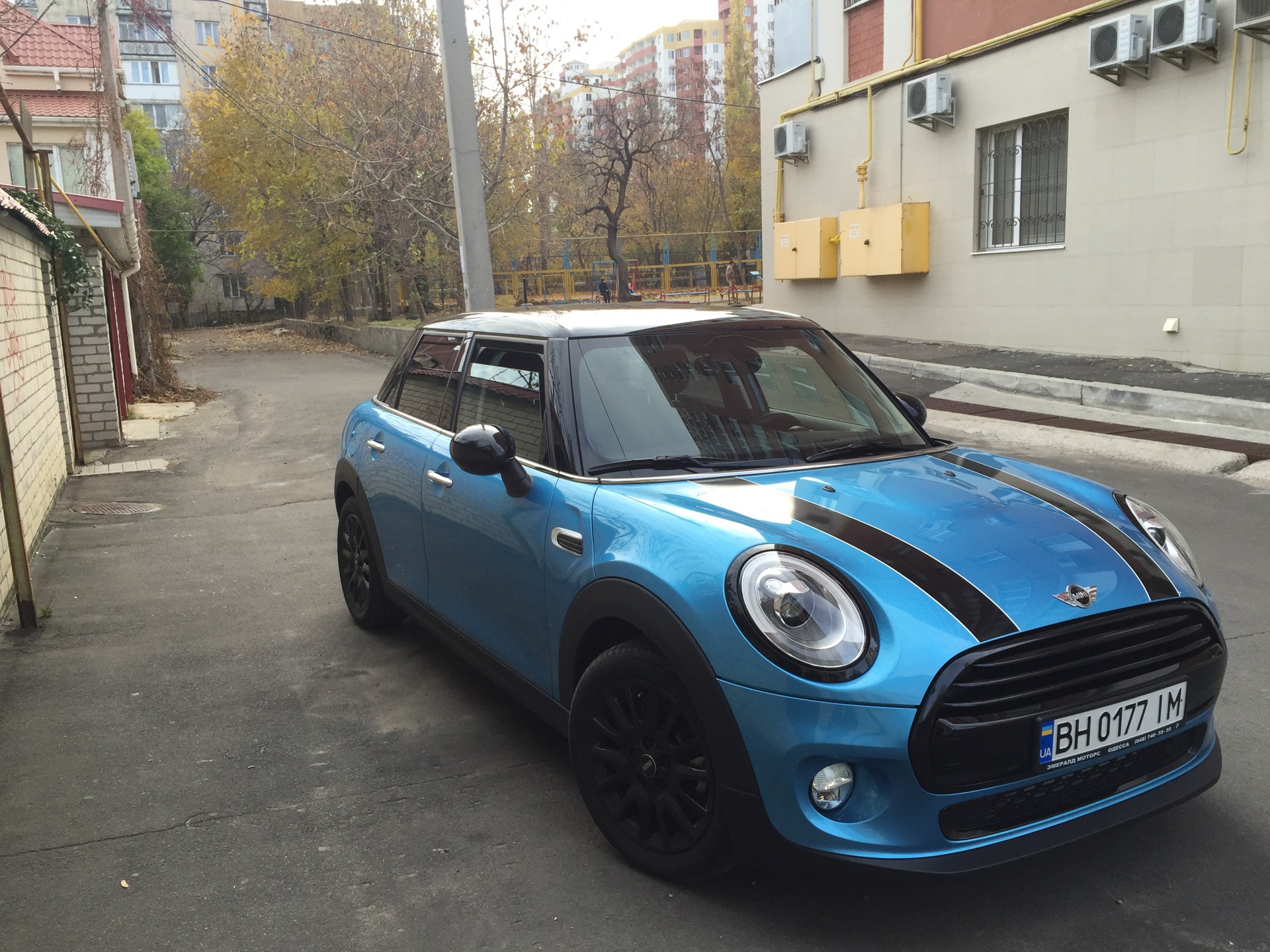 Прощай хром — MINI Cooper Mk III, 1,5 л, 2015 года | стайлинг | DRIVE2