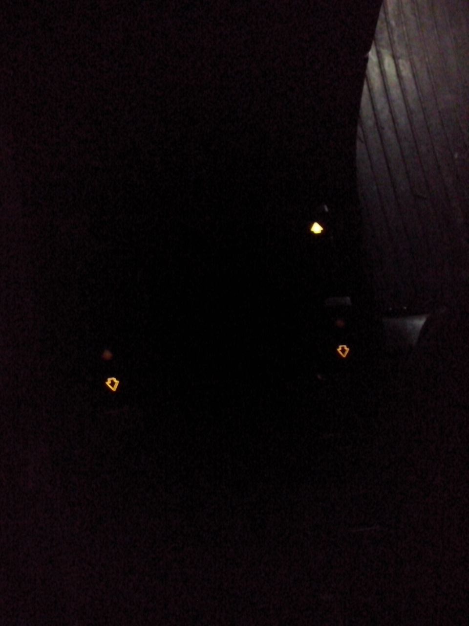 Подсветка кнопок стеклоподъемника. — Peugeot 605, 3 л, 1991 года ...