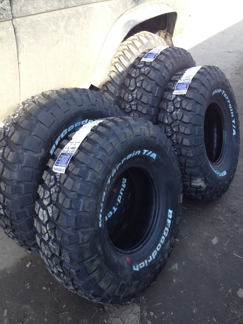Bfgmtkm2 33x10 5r15 nissan terrano i 3 2 1990 drive2