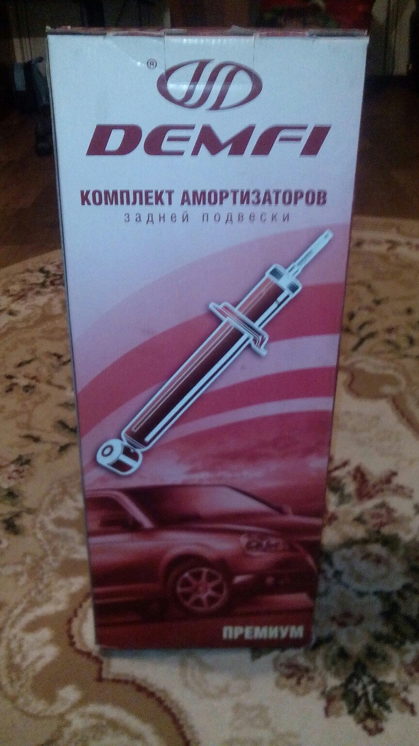 Замена задних стоек — Lada Приора хэтчбек, 1,6 л, 2010 года | своими ...