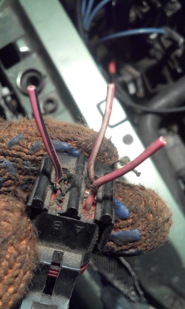 Такой ее купил и начал с проводки — Lada Калина хэтчбек, 1,6 л, 2008 ...