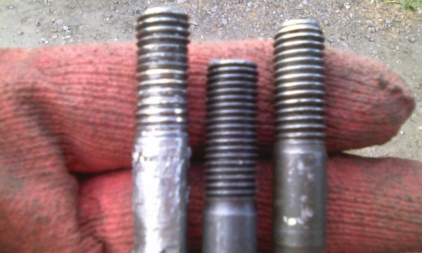 Расточка цилиндра бензопилы. Ввертыш свечи газ 53. Восстановление свечного отверстия. Сорванная свечная резьба альфа. Восстановление резьбы в блоке цилиндров.