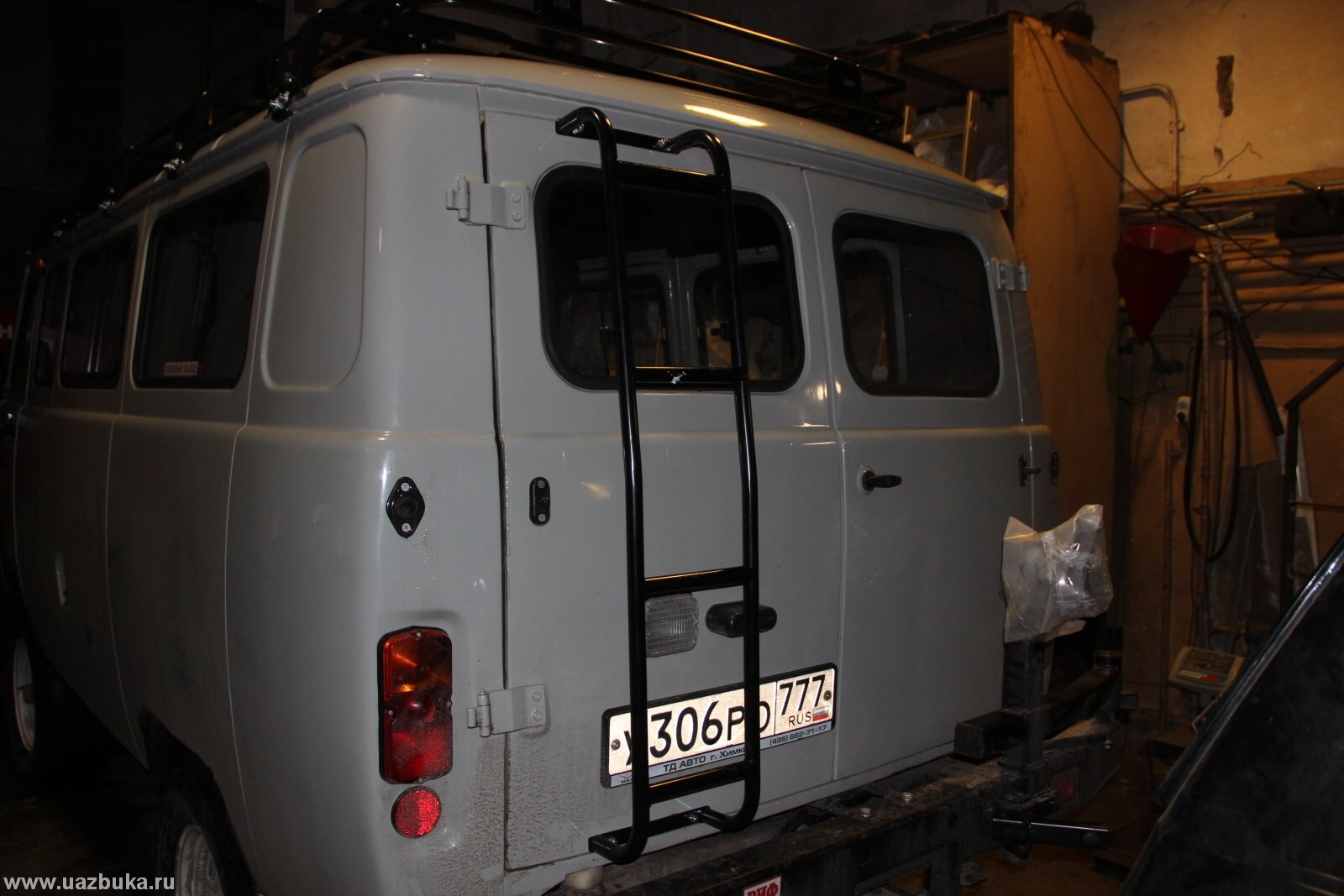 Веткорезы на уаз буханка. Лебёдка на уаз 3303. Передний бампер риф на уаз буханка. Лестница уаз буханка риф. Колесо уаз 452.