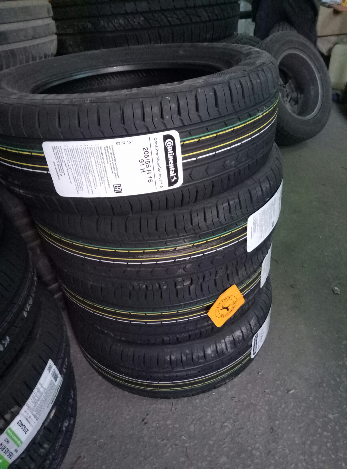 Continental contipremiumcontact 5 отзывы. Continental CONTIPREMIUMCONTACT 6 205/55 r16. Continental 205/55 r16 лето. Continental CONTIPREMIUMCONTACT 5 205/55 r16. CONTIPREMIUMCONTACT 6 205/55 r16 мир колеса.