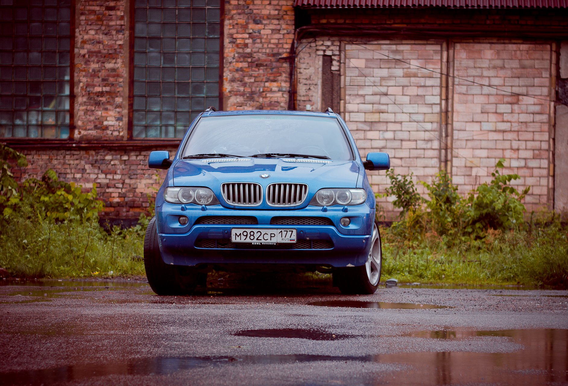 Рассмотрю любые. BMW x5 4.8is e53 Estoril Blue. BMW x5 (e53) 44bs2. BMW x5 e53 аэрография. БМВ х5 е53 дрифт.