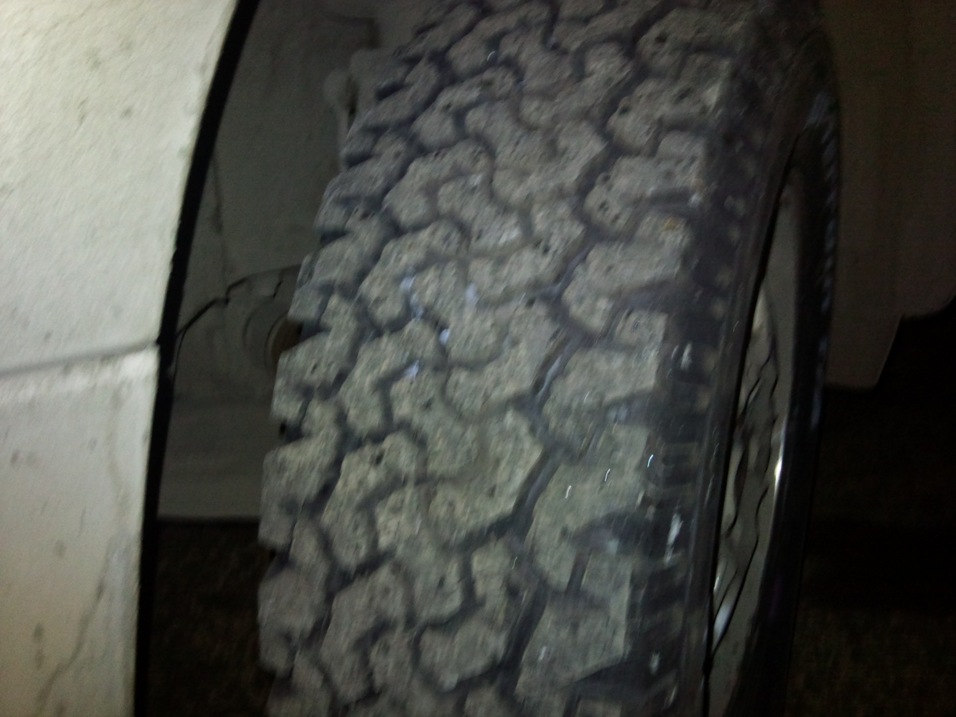 резина — Suzuki Grand Vitara (2G), 2 л, 2008 года | шины | DRIVE2