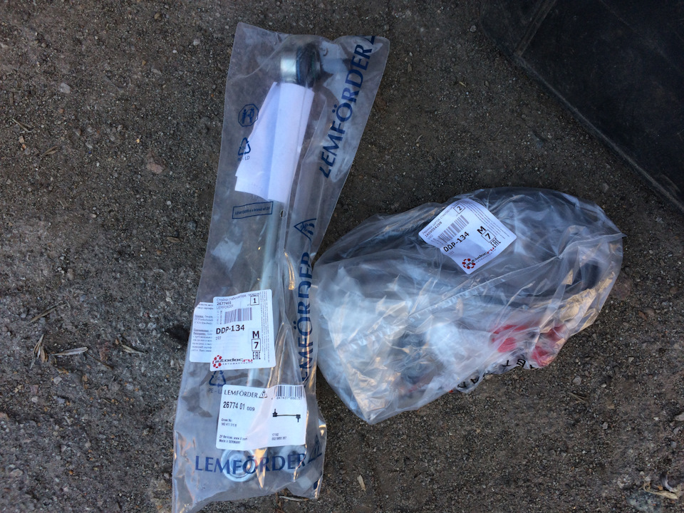 Замена передних стоек стабилизатора + Замена резинок щеток ...