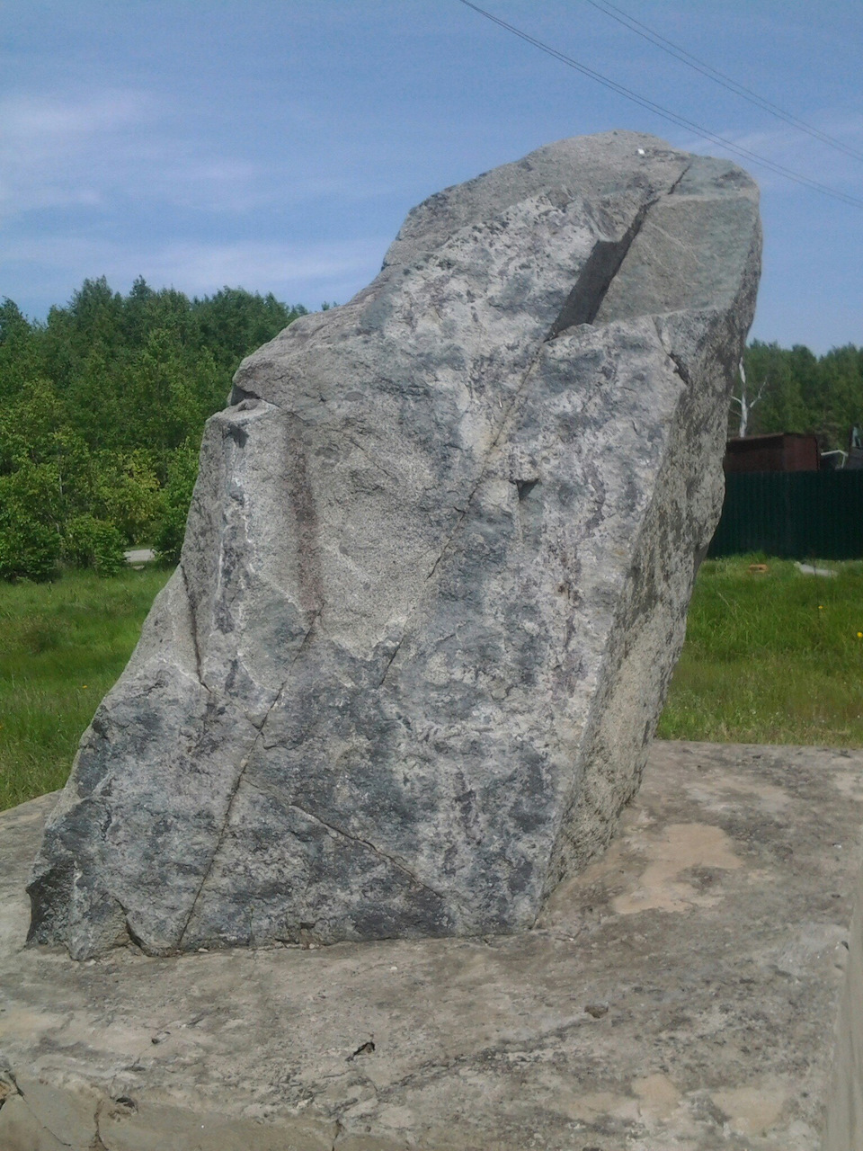 Вот только камни и остались буквально. — Toyota Crown (S130)