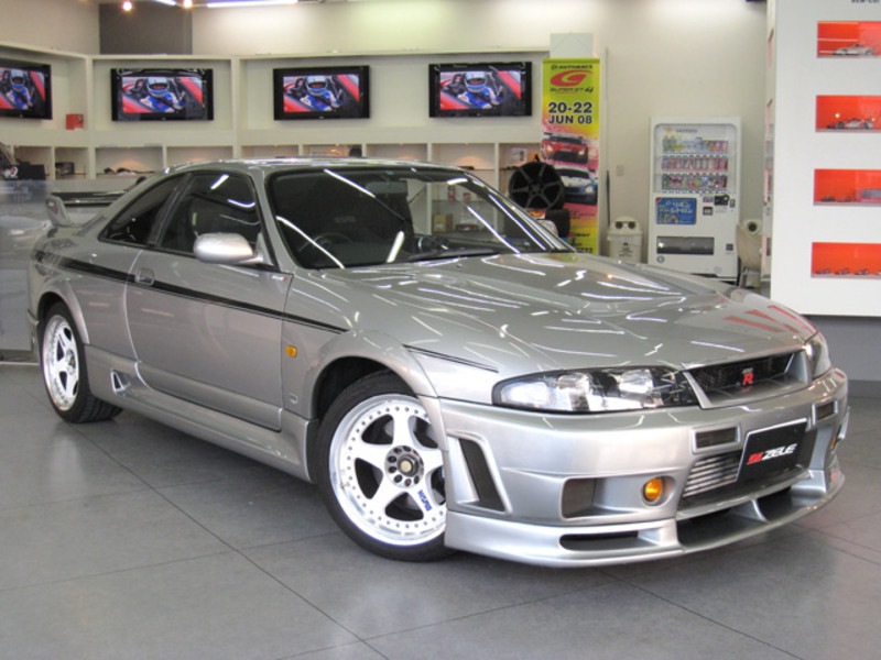 Nissan Skyline GTR r33 LM