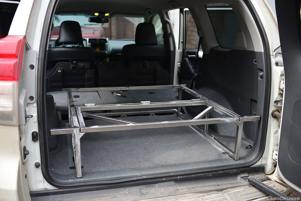 размер багажника toyota land cruiser 200. размеры багажника ленд крузер 200. прадо 150 багажник раскладывается. габариты багажника land cruiser prado. тойота ленд крузер прадо 150 7 мест.