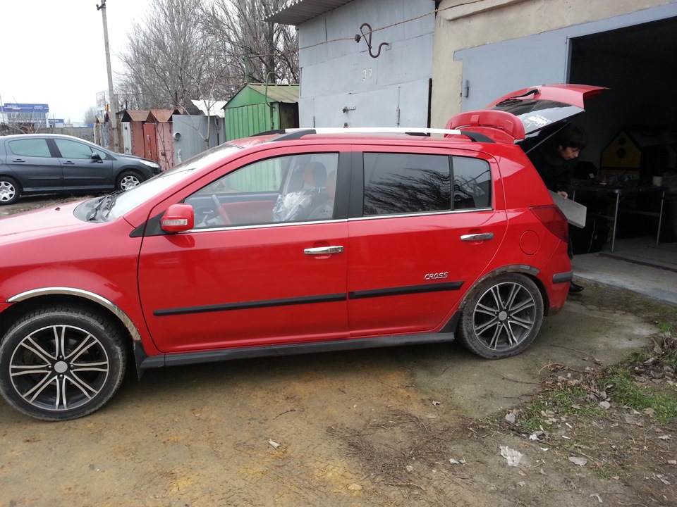 Груженный Кросс — Geely MK Cross, 1,5 л, 2012 года | покатушки | DRIVE2