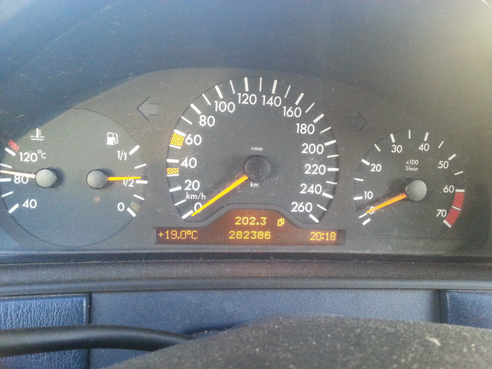 Снова G-drive — Mercedes-Benz E-class (W210), 2,8 л, 1998 года ...