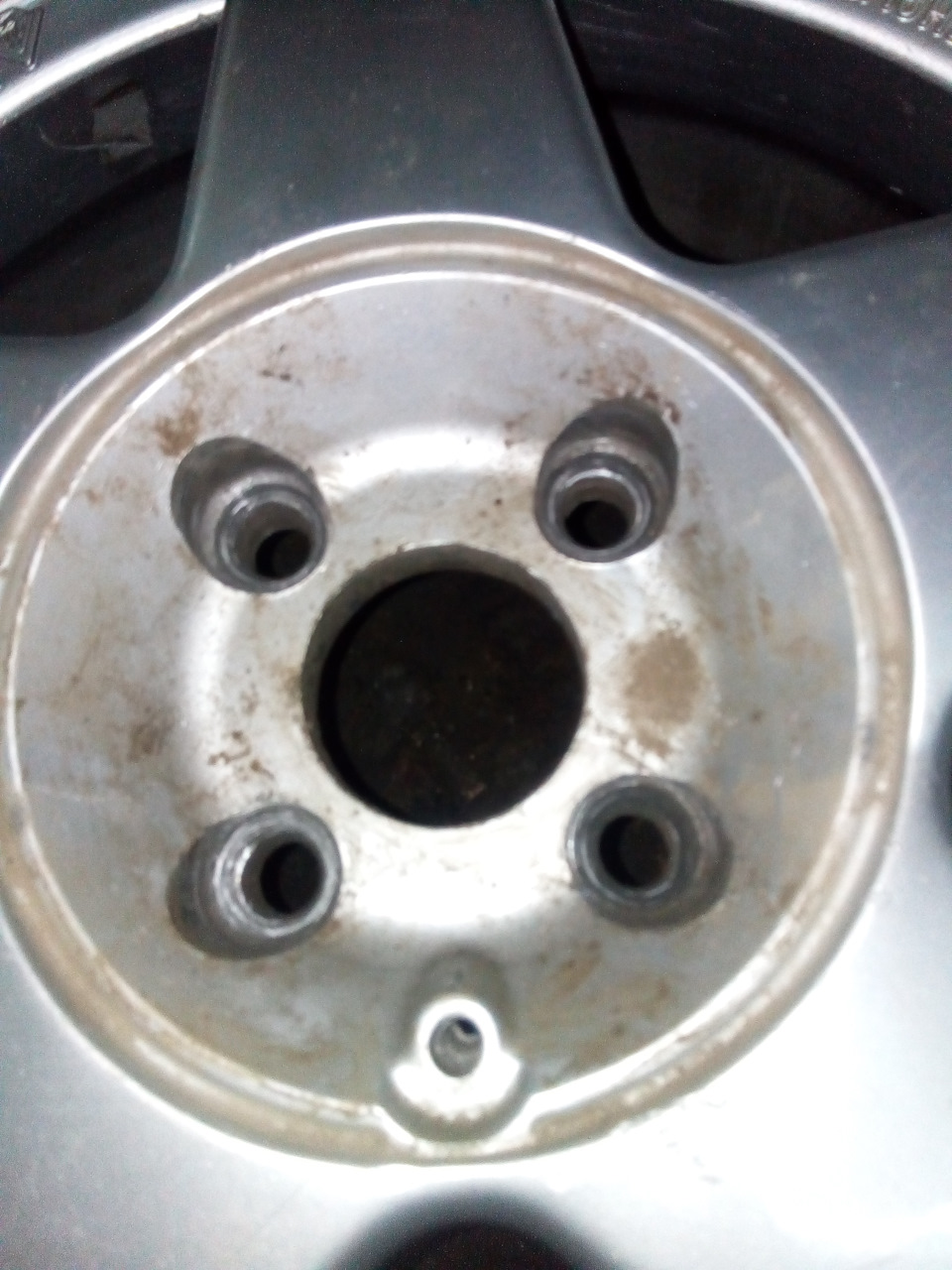 Azev R16 — Volkswagen Passat B3, 1,8 л, 1991 года | колёсные диски | DRIVE2