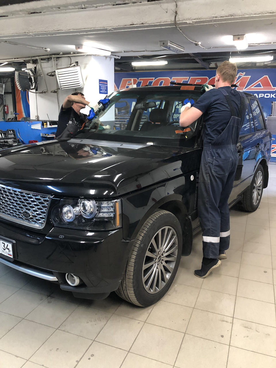 Фото в бортжурнале Land Rover Range Rover (3G)