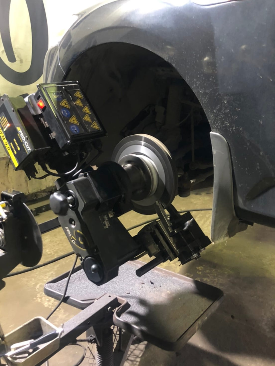 Проточка тормозных дисков в СПб. Ford Mondeo 4 — Ford Mondeo IV, 2,3 л ...