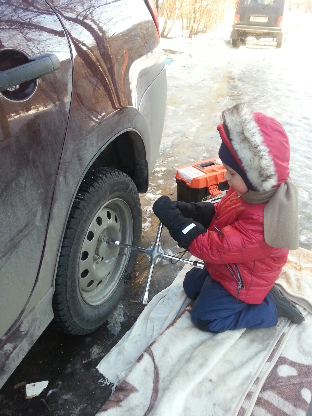 Профилактика заднего барабана с помошником) — Lada Гранта, 1,6 л, 2013 ...