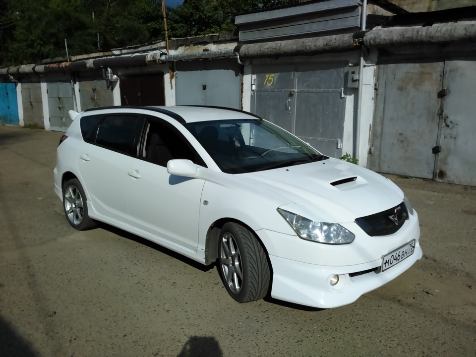 toyota caldina 2005 zt