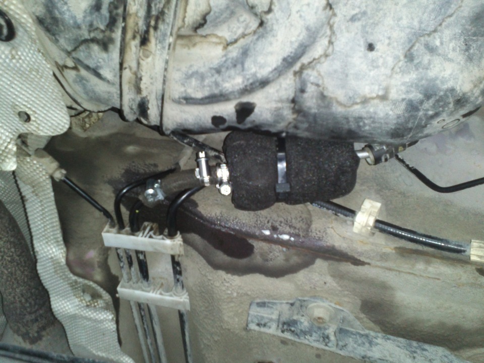 Разборка/сборка топливного насоса — Mazda 3 (1G) BK, 2 л, 2005 года ...