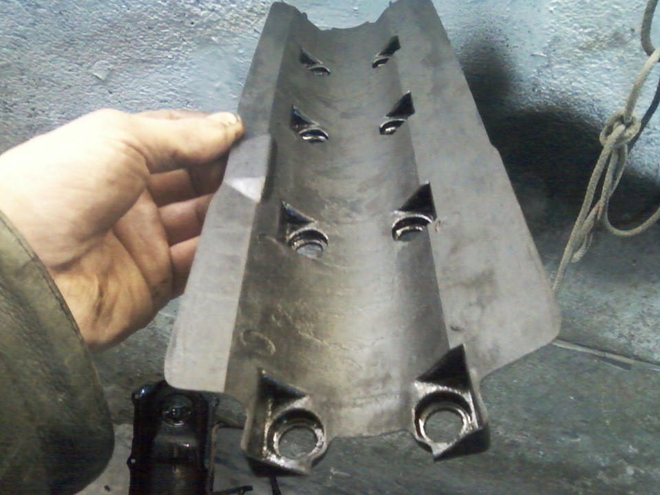 Замена прокладки под клапанной крышкой. — Audi 100 Avant (C3), 1,8 л ...