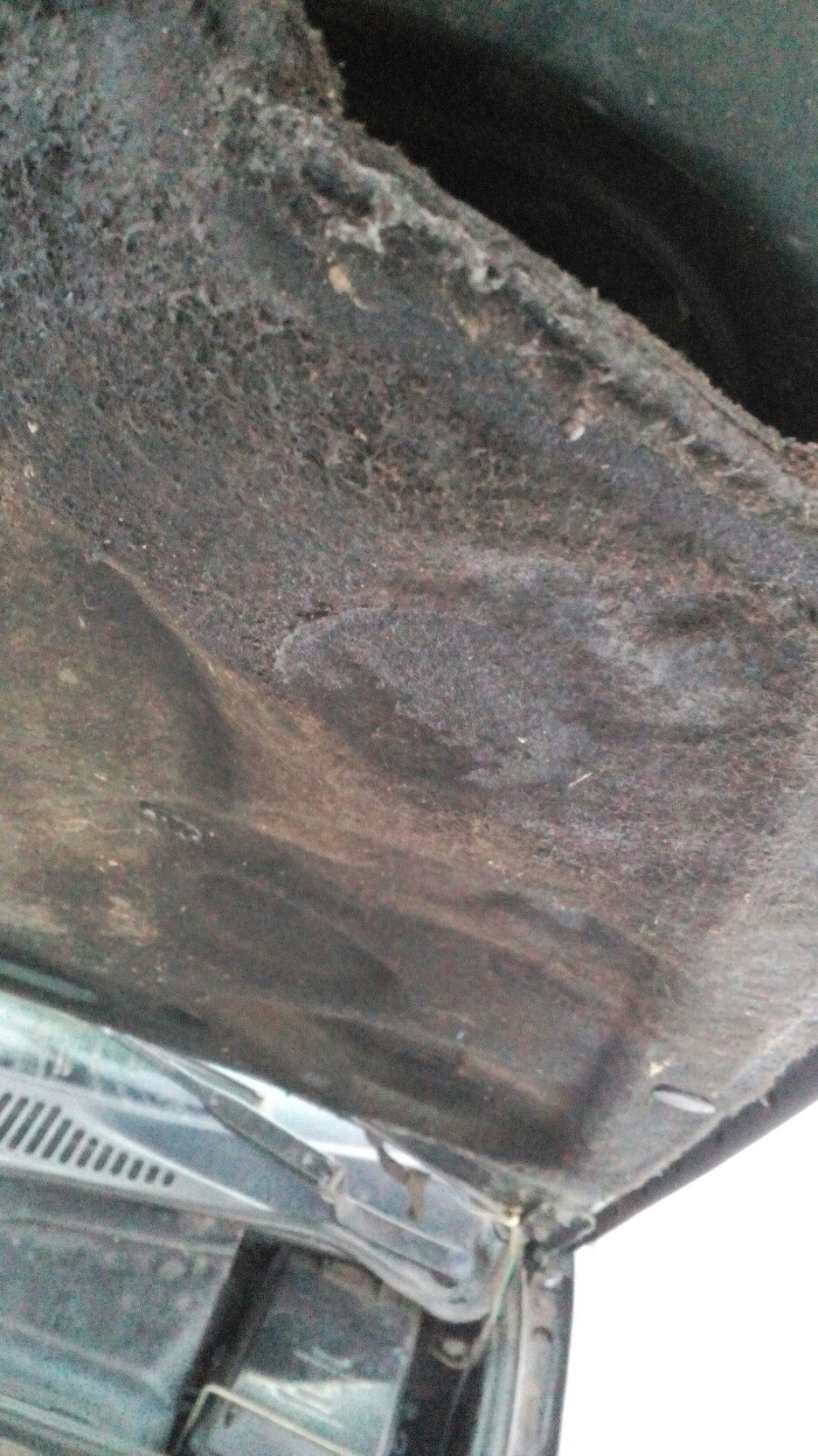 Выдавливает масло из бочка ГУР — Audi 100 (C4), 2 л, 1993 года ...