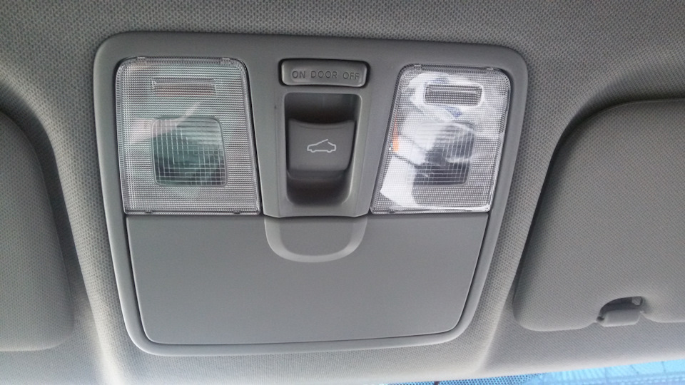 плафон с очечником — KIA Rio 5-door (3G), 1,4 л, 2012 года | стайлинг ...