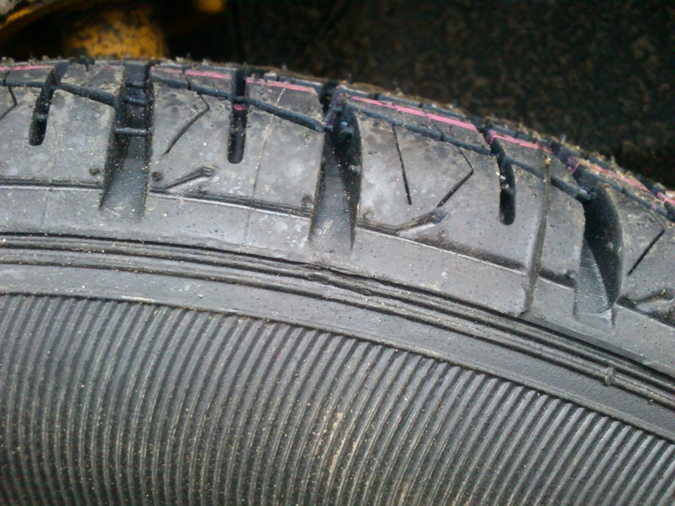 Попытка визуального замера высоты протектора (для истории) — Lada 21093