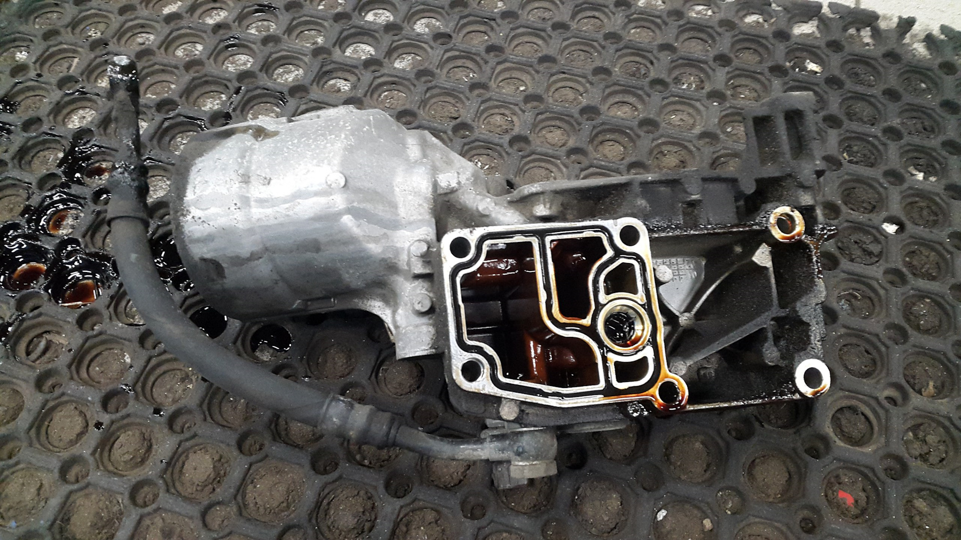 масляный стакан. масляный стакан. масляный стакан на xc70. масляный стакан s54. крышка масляного стакана м52.