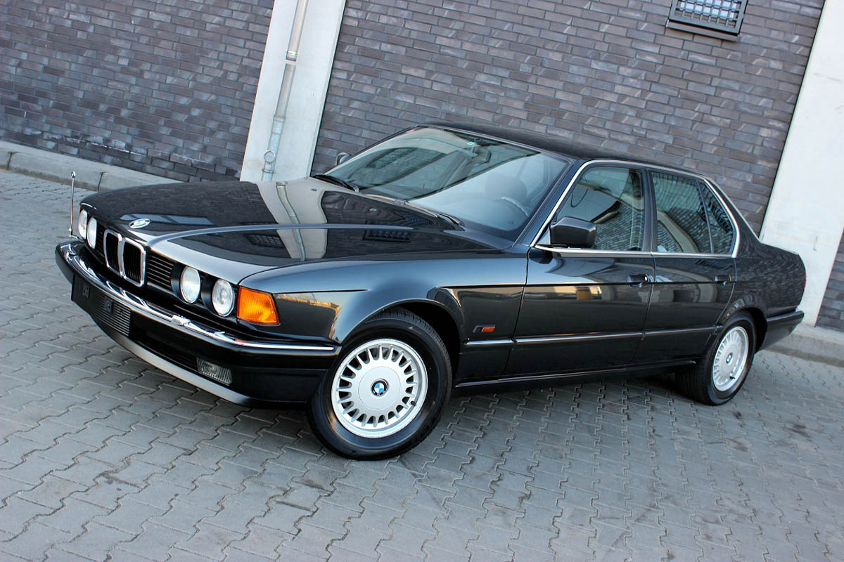 BMW 735i