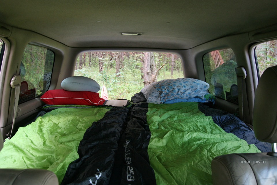 Спальное место в машине