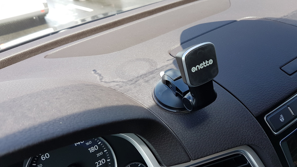 16e3976s 960 держатель для телефона touareg 2020