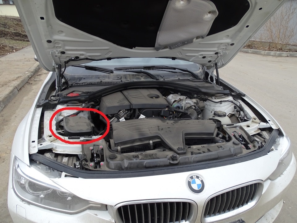 Свист под капотом bmw f20