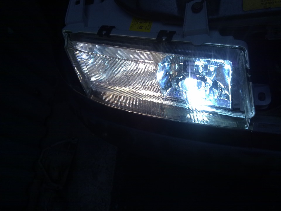 ближний свет ваз 2112. лед лампы на ваз 2110 ближний свет. лед лампы на ваз 2110. ваз 2112 с линзованными фарами. лед лампы в фарах 2110.