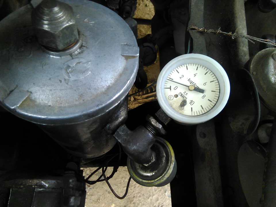 Механический давления масла газель. Механический датчик давления масла мотор д 245. Механический манометр давления масла на УАЗ 469. Механический датчик давления масла со шлангом 417 двигатель. Механический датчик давления масла ГАЗ 406.