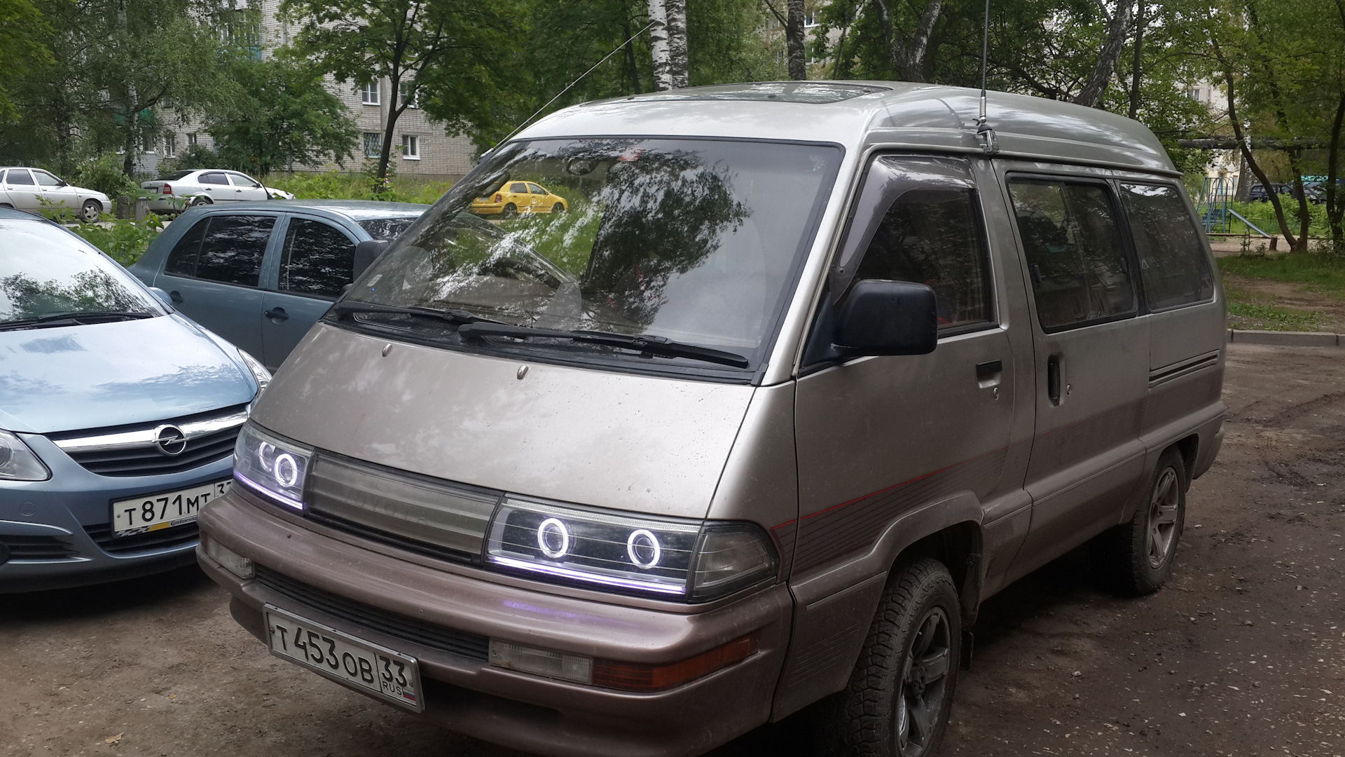 Toyota Master Ace Surf 2.0 дизельный 1991 | семейный проходимец на DRIVE2