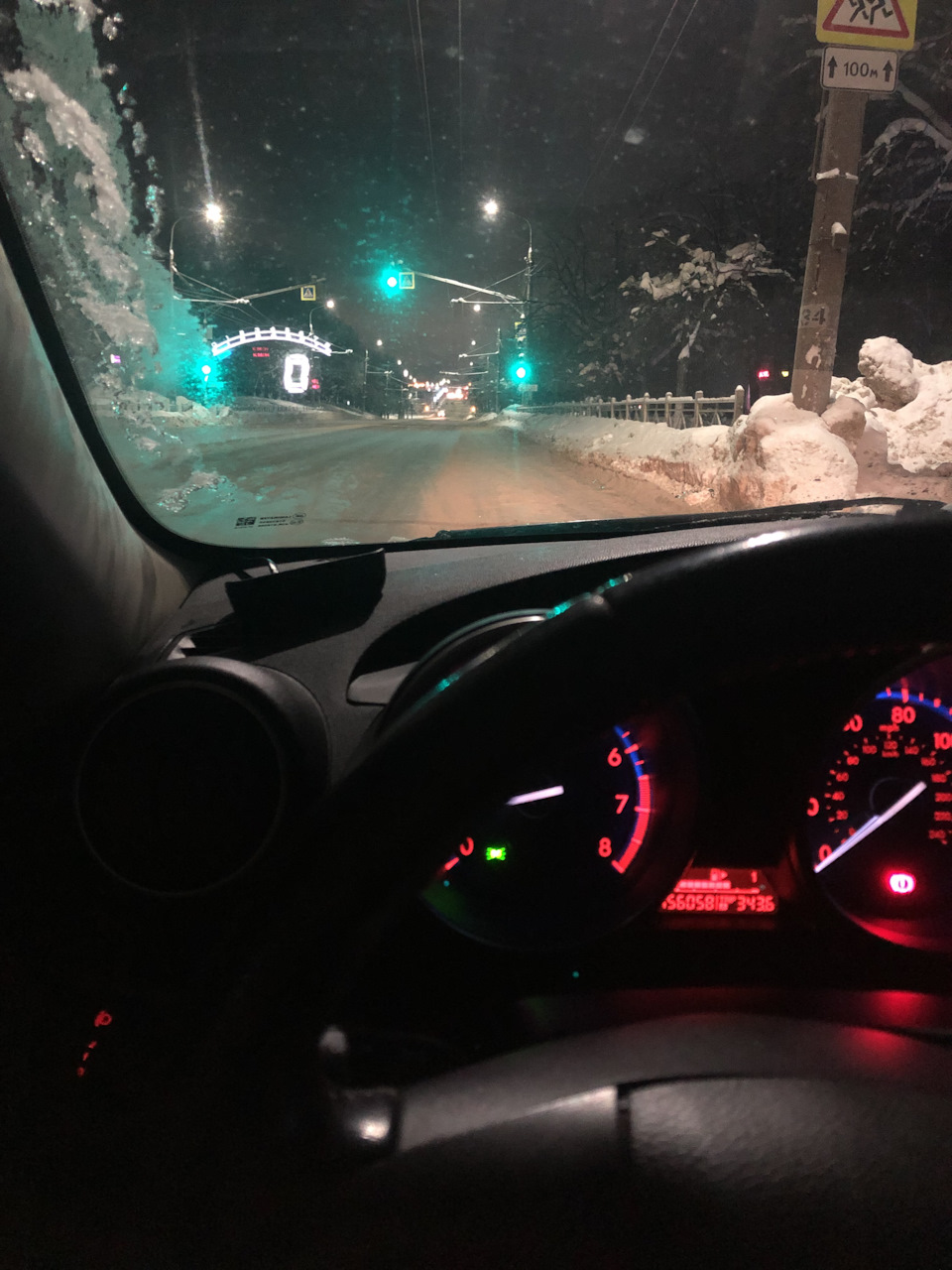 Проекция на лобовое стекло. — Mazda 3 (2G) BL, 1,6 л, 2011 года ...