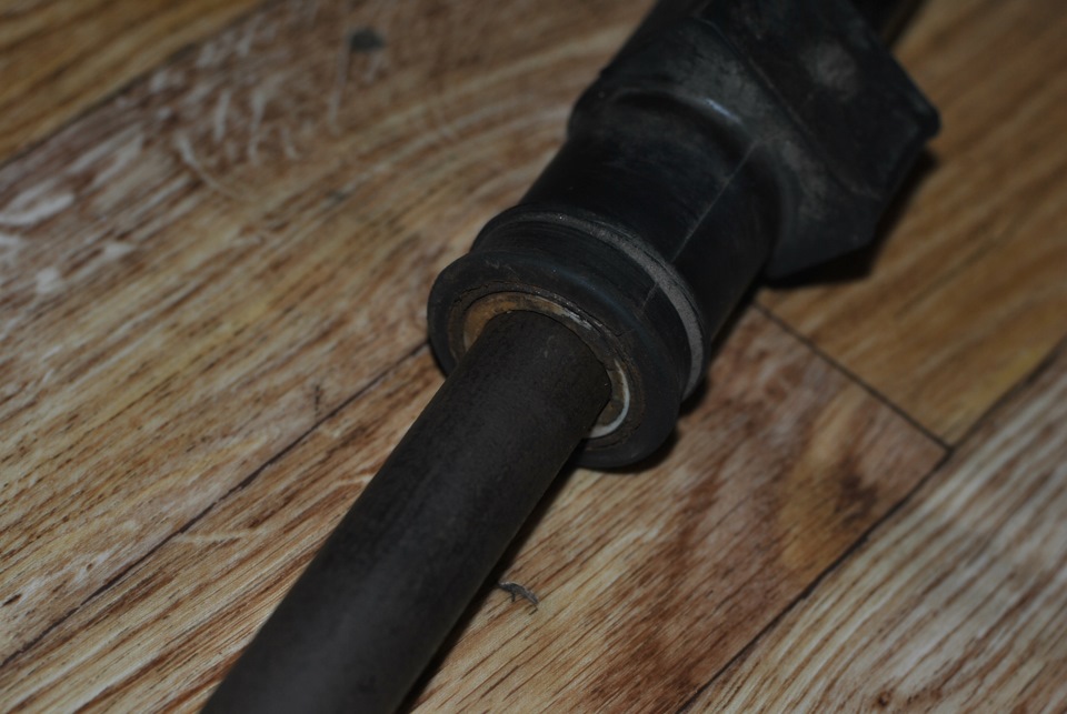 Прикупил себе рулевую рейку, хочу перебрать, нужна помощь. — Mazda 626 ...