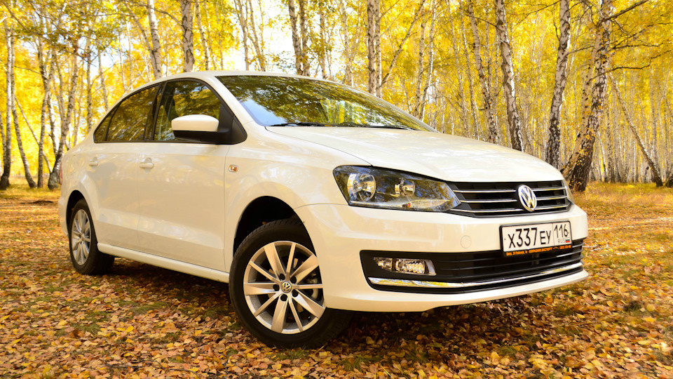 Фольксваген поло. Фольксваген поло сочи эдишн комплектация 2013. Цвет серый урано фольксваген. Фольксваген поло сочи эдишн. Фольксваген поло седан омск.