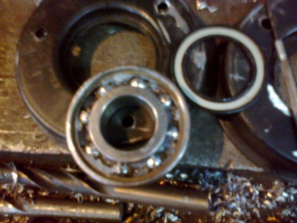 Замена подшипника в натяжном ролике. — Ford Scorpio I, 2 л, 1991 года ...