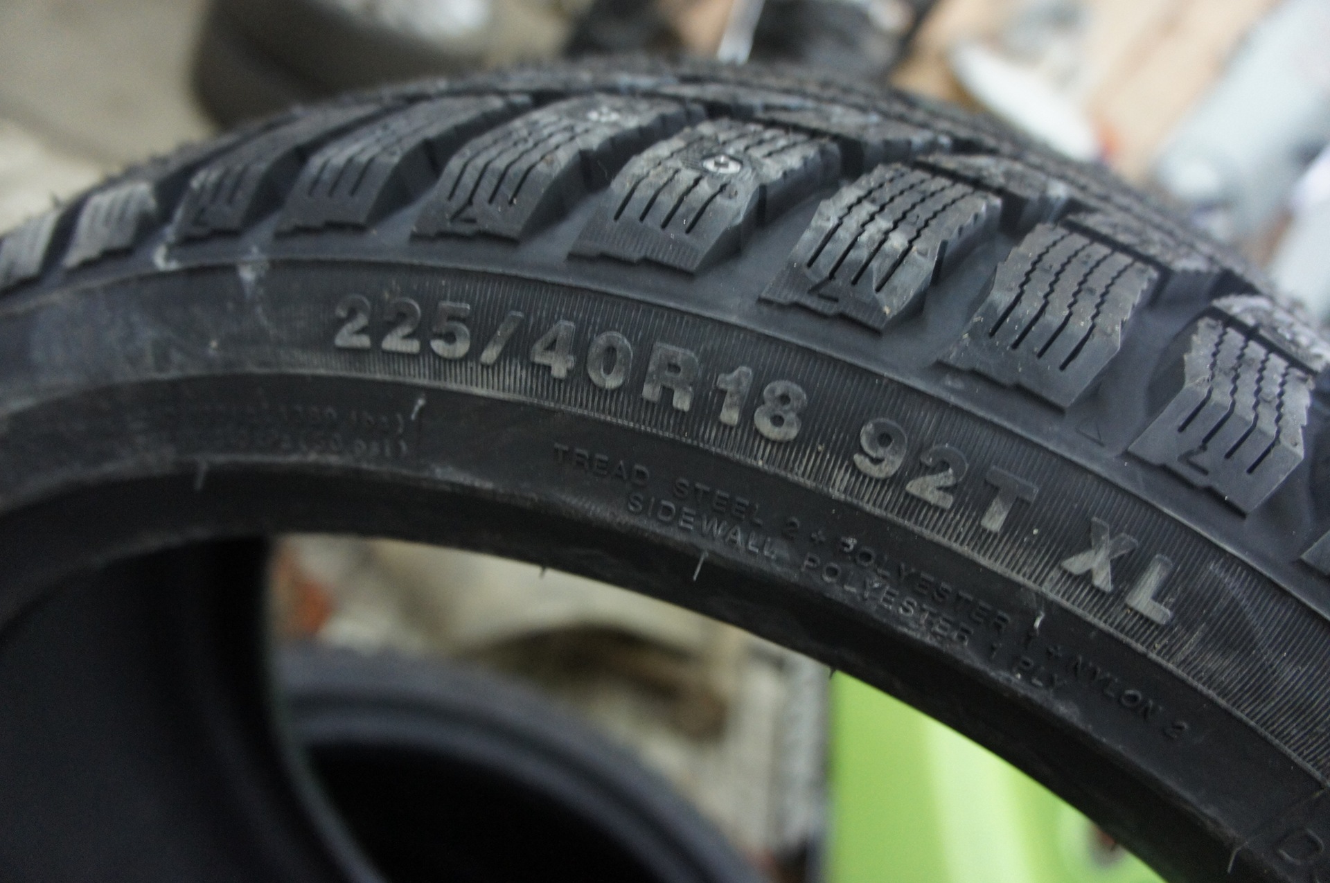 225 40. Кумхо 225/40. 225/40 R18 Marshal kw22. 225/40 R18 92t Marshal kw22 шип.. Kumho 225/40/18.