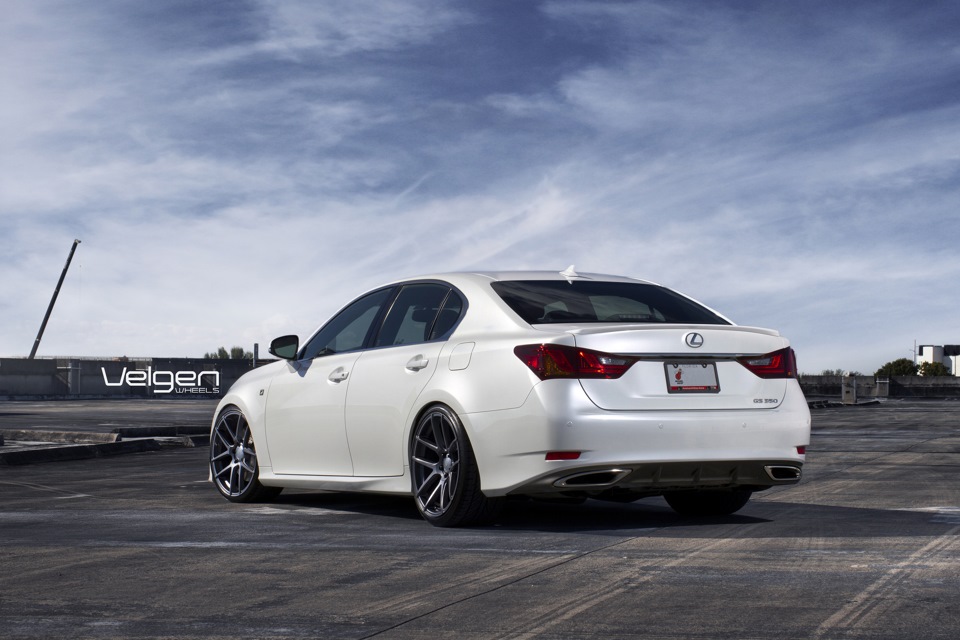 Lexus gs350 fsport r18