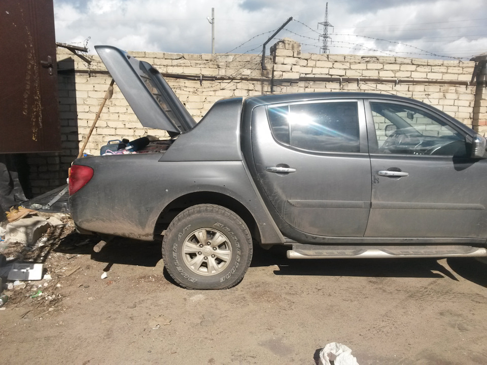 Mitsubishi L200, пикап шестого поколения