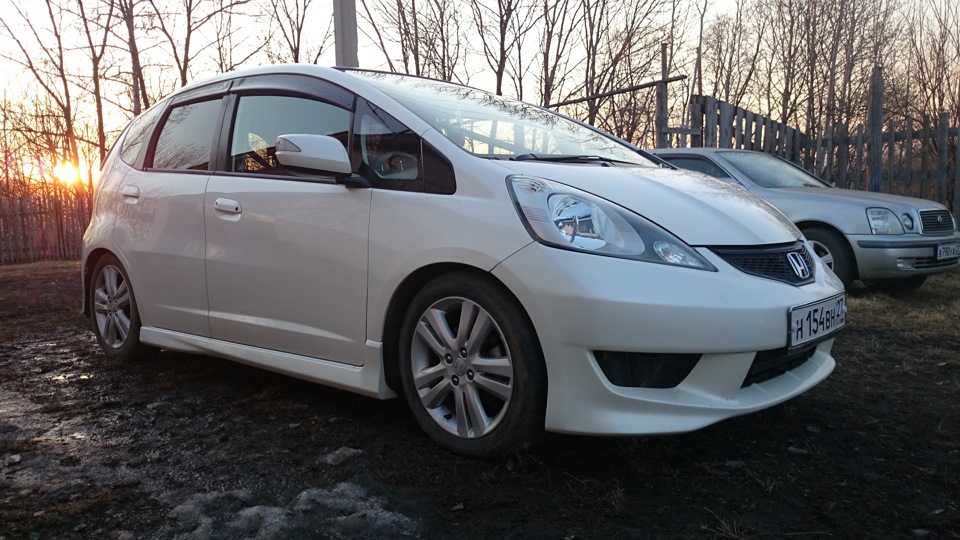 мой фитик — Honda Fit (2G), 1,5 л, 2008 года | просто так | DRIVE2