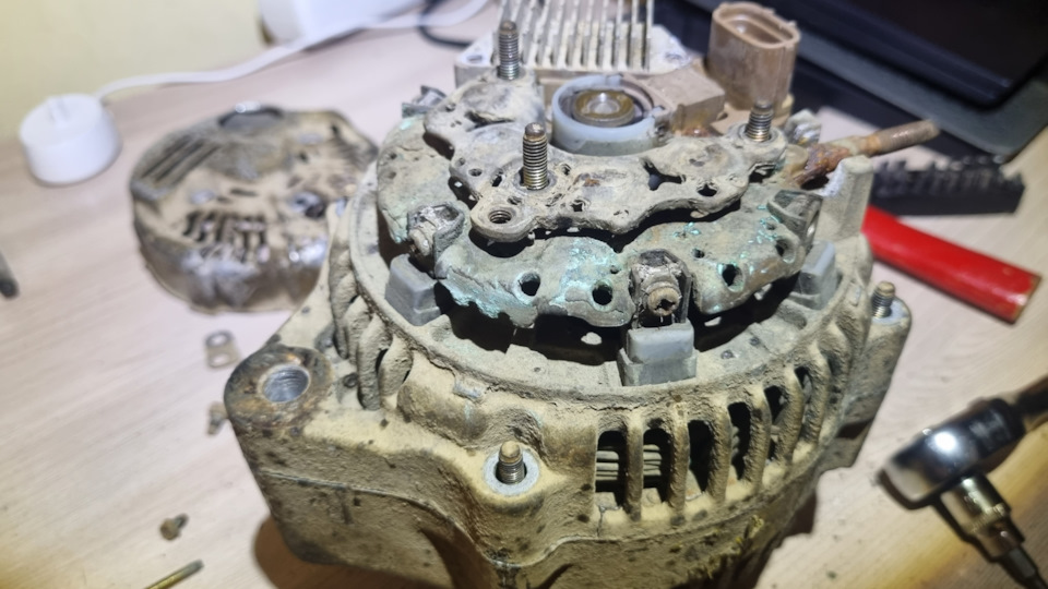 Замена генератора, прыгает напряжение. — Toyota Land Cruiser 80, 4,2 л ...