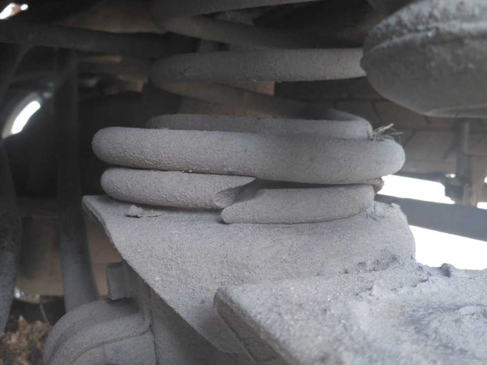 Пружины шнива 2 года — SsangYong Kyron, 2 л., 2012 года | наблюдение ...