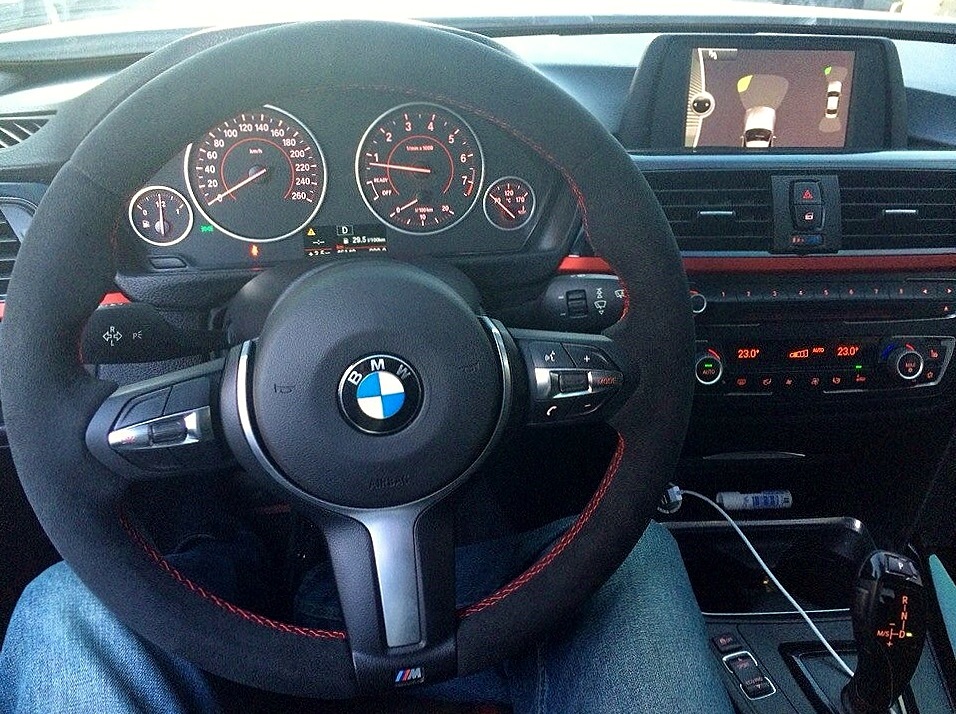 BMW f30 individual руль