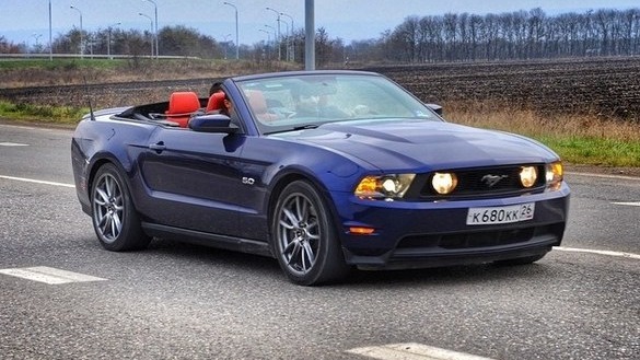 Ford Mustang Cabrio 2011